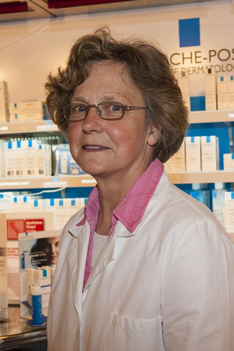 Sigrid Jungk, Pharmazeutisch-technische Assistentin